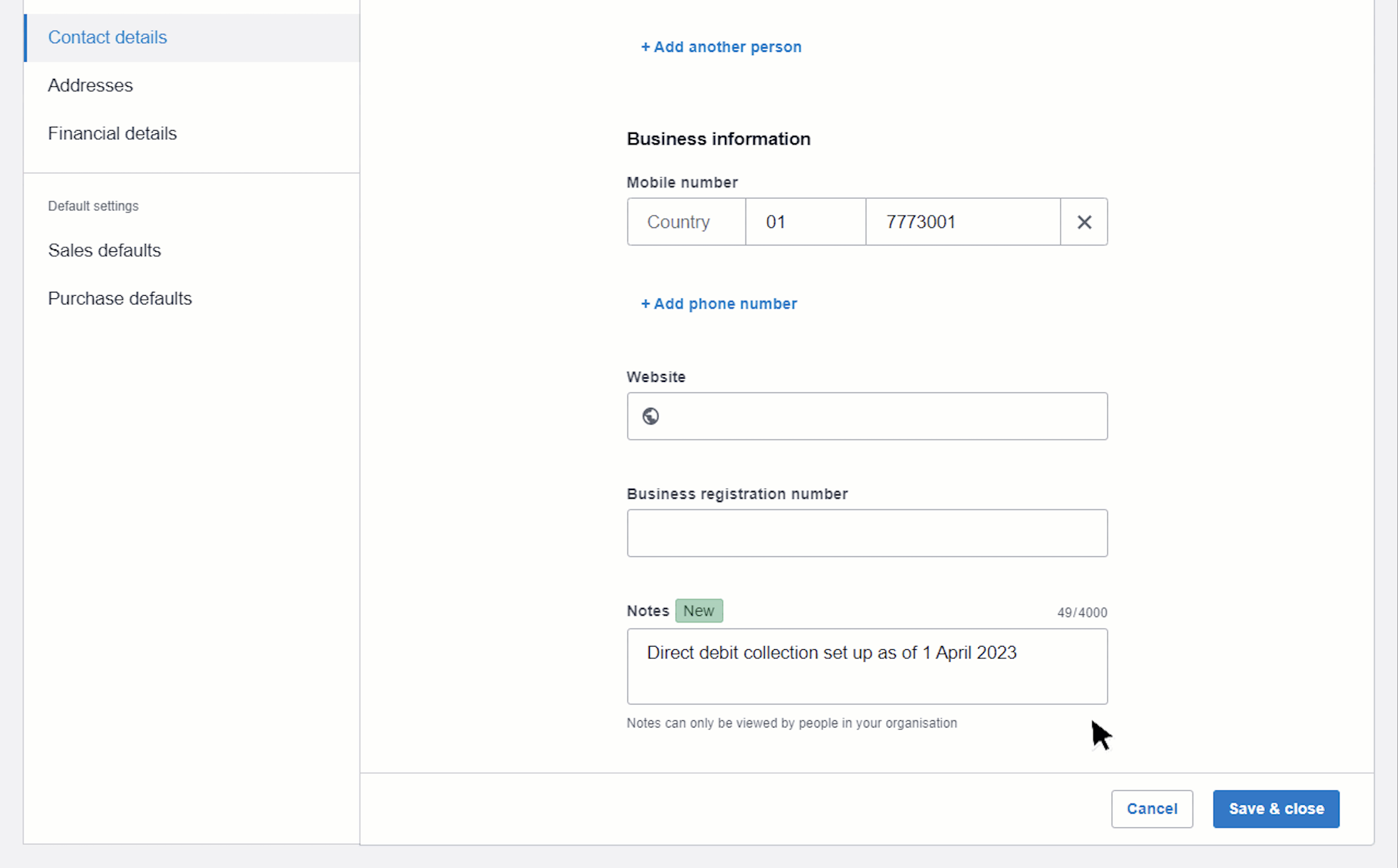 In-product image of the free text field under Xero Contacts. The example note reads 'Direct debit collection set up as of 1 April 2023.